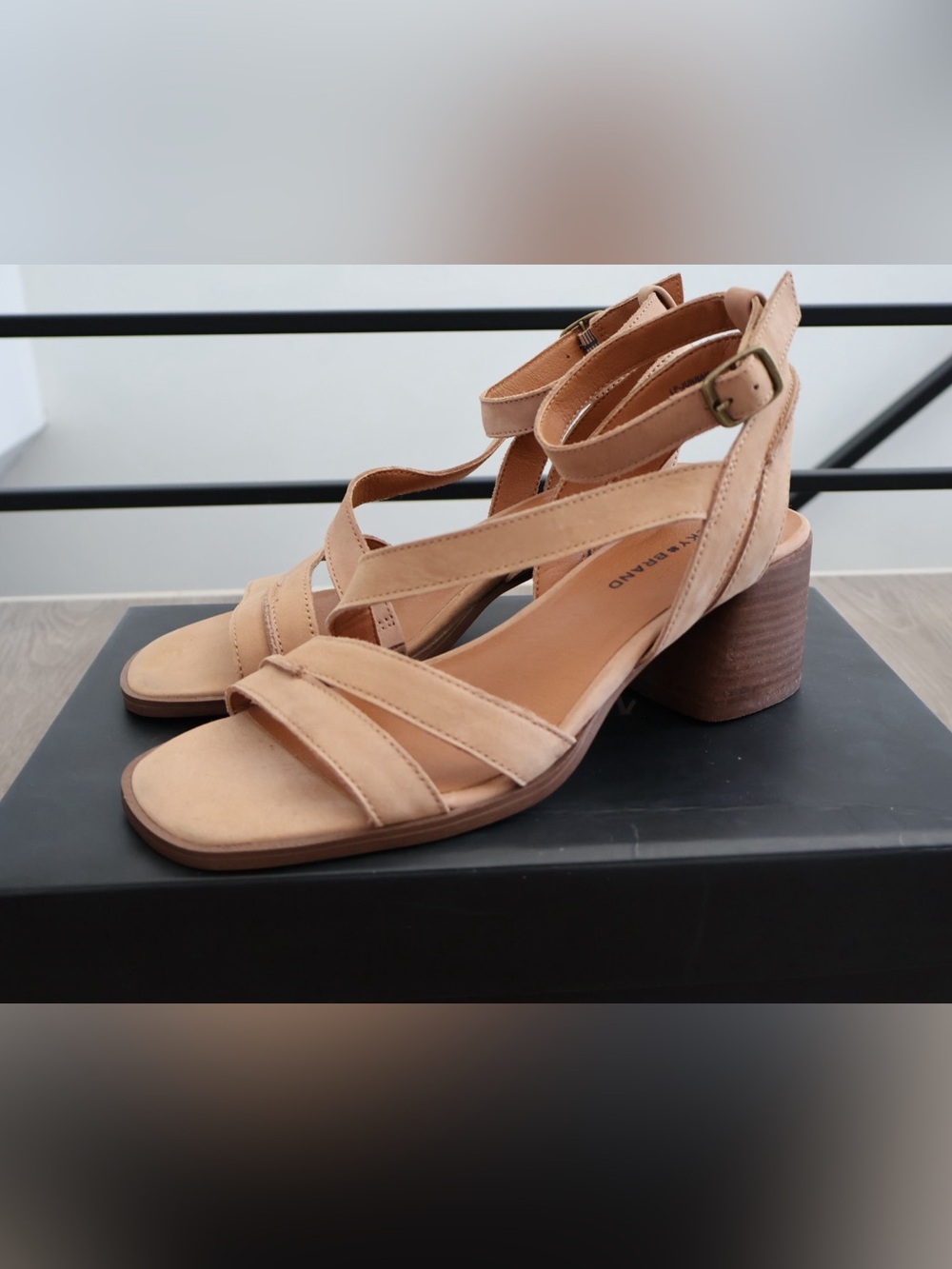 Lucky Brand Block Heel Strappy Sandal in Tan - Women's 6.5